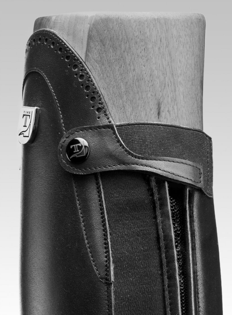 Bottes Tucci Marilyn avec détails perforés